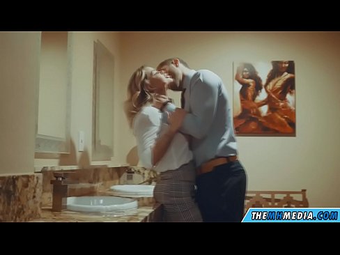 ❤️ Xa i-blonde ene-busty ikuhenda kwindlu yangasese yoluntu Isondo esikhulu kumanyala xh.classicmebel21.ru ️❤